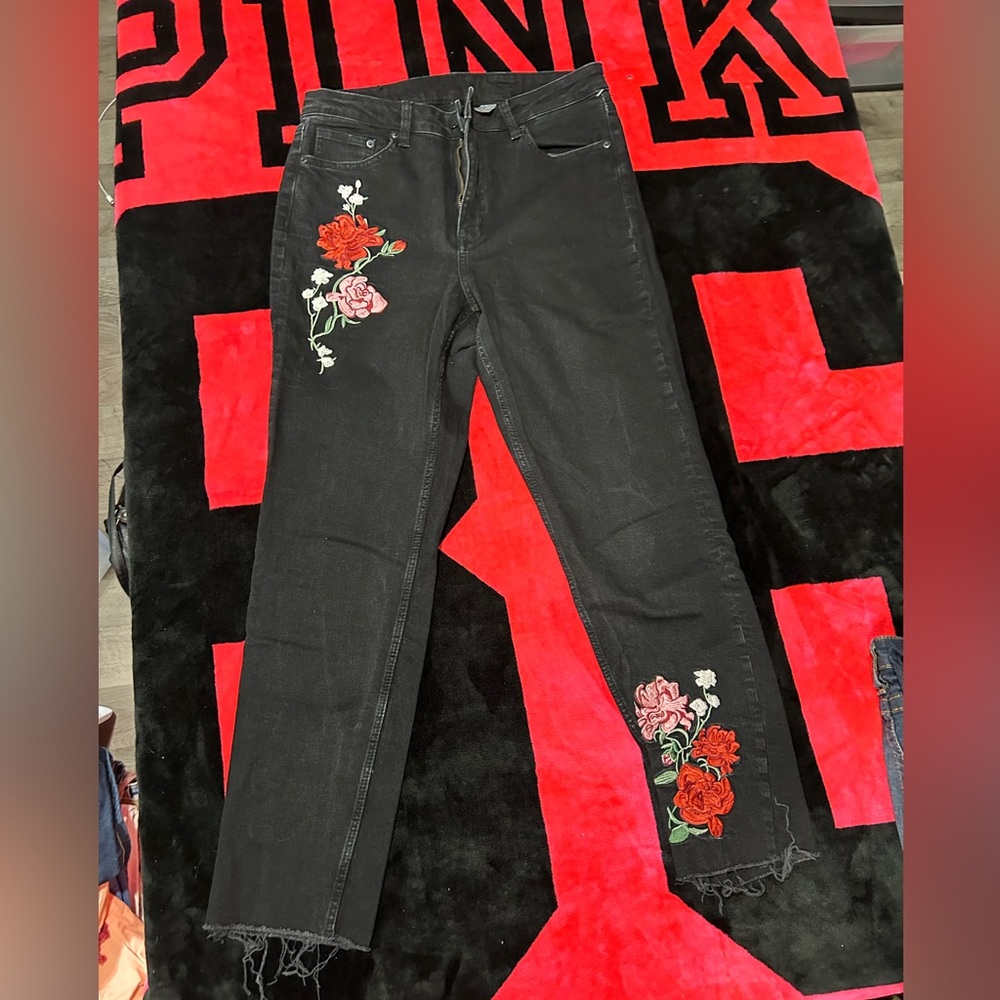 High waisted jeans